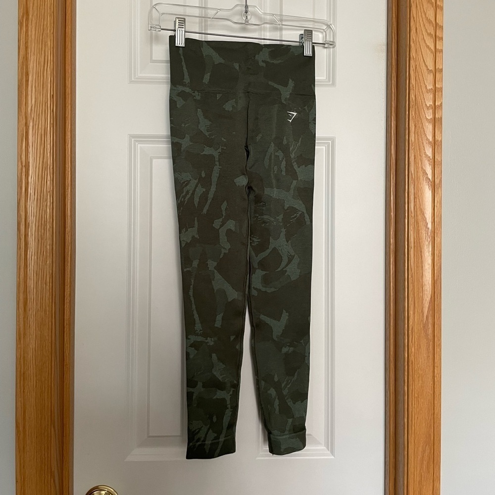 Gymshark Seamless Green Camo Leggings Size XS
